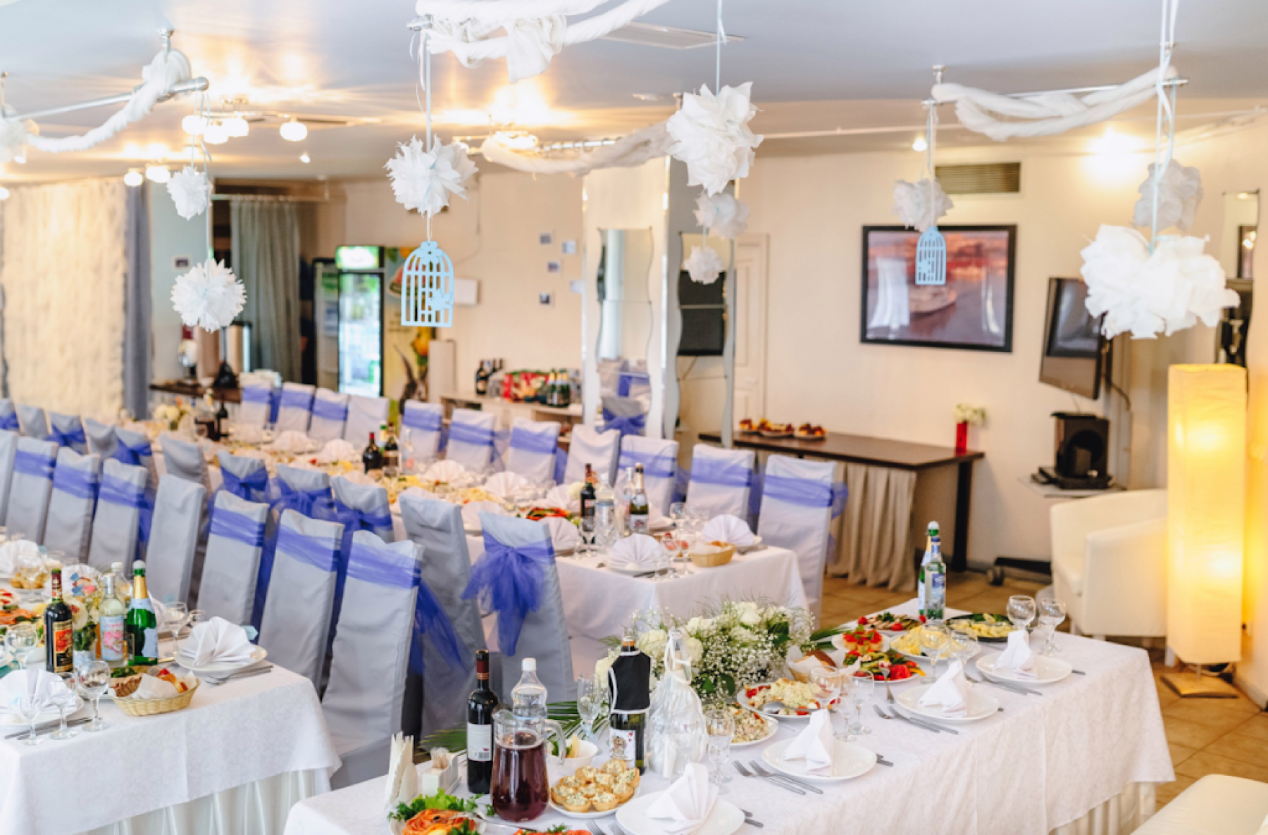 Стол в банкетном зале "Наутилус"