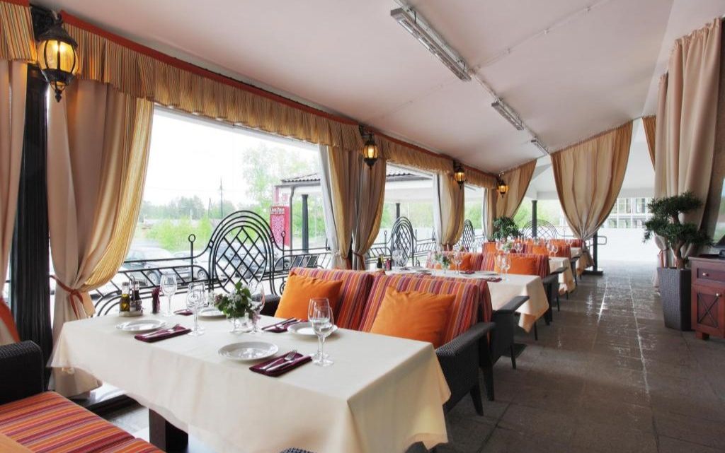 Ресторан Пале Рояль в Екатеринбурге – интерьер