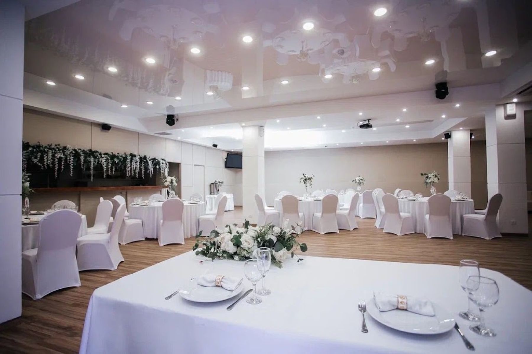 Оформление зала для праздника «Фестиваль»