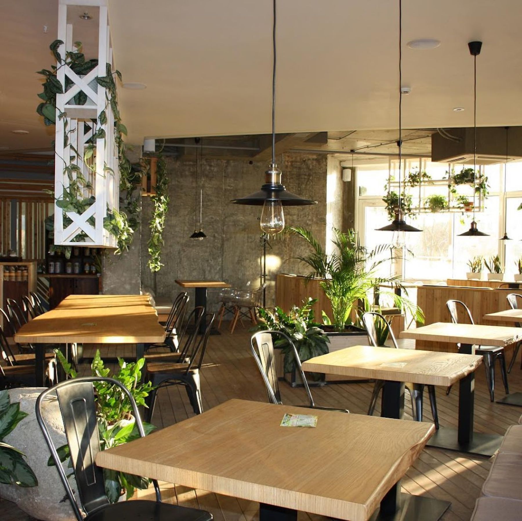 Второй зал Зеленого Кафе для деловых встреч