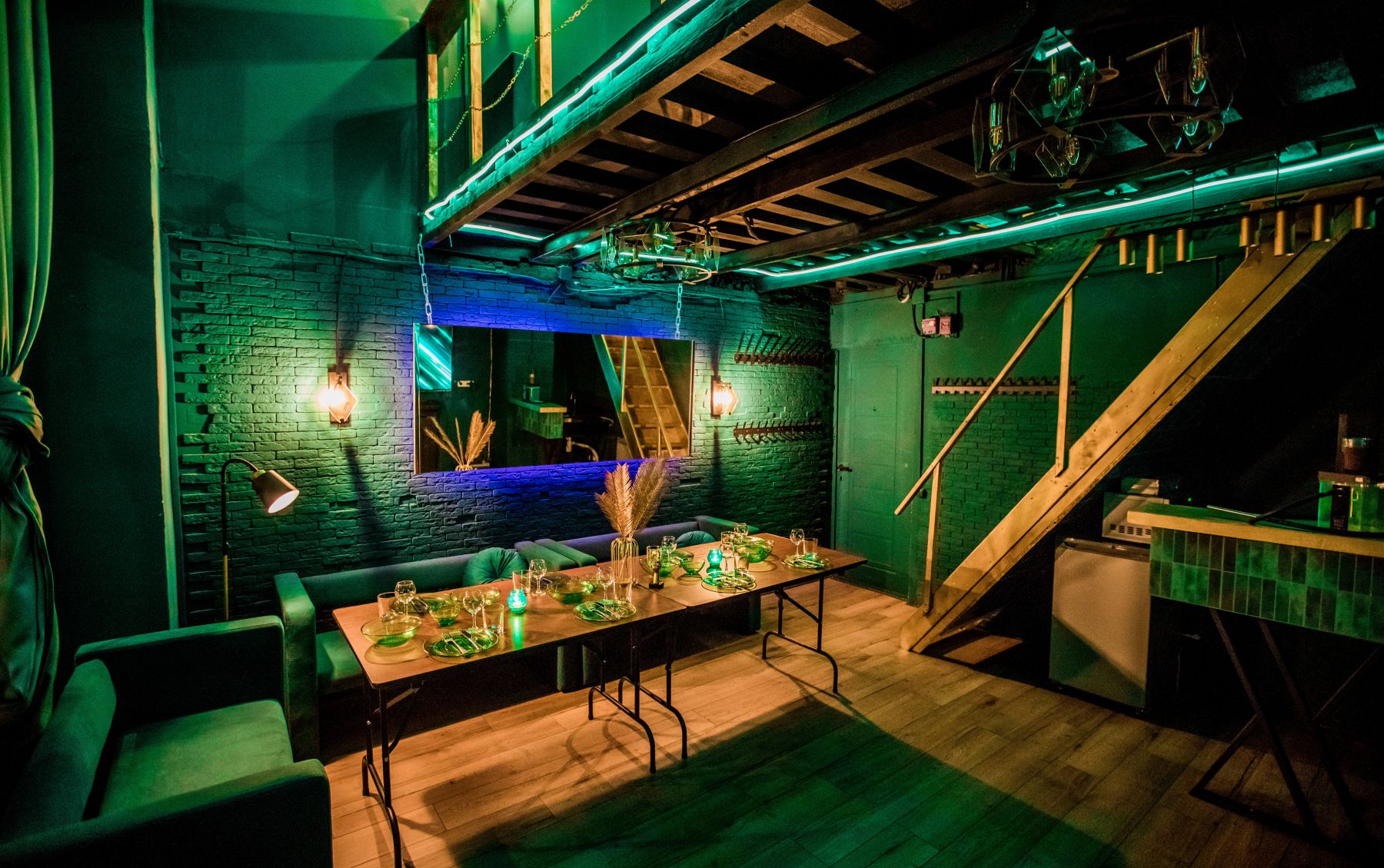 Двухуровневый лофт IZUMRUD с верандой