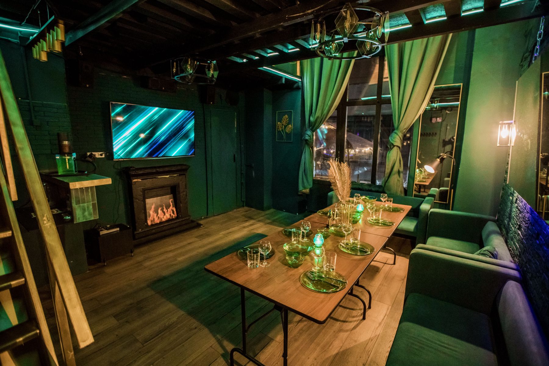 Веранда лофта IZUMRUD