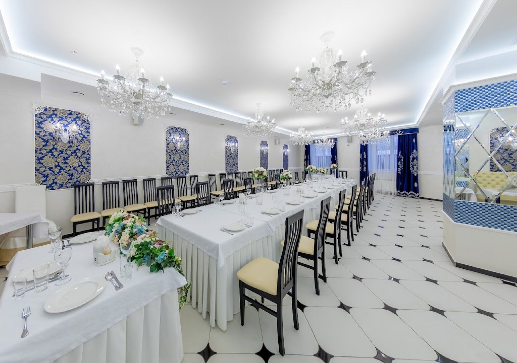 Ресторан Banquet в Уфе — интерьер
