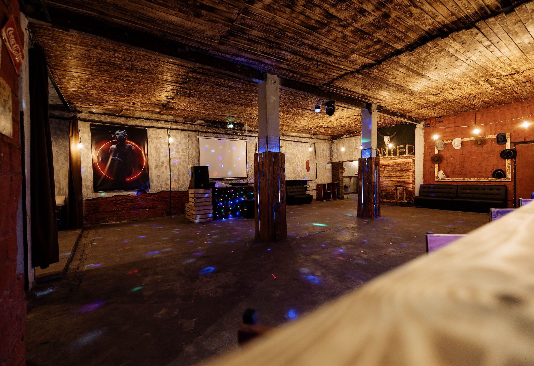 Креативный лофт в стиле Дикого Запада - интерьер