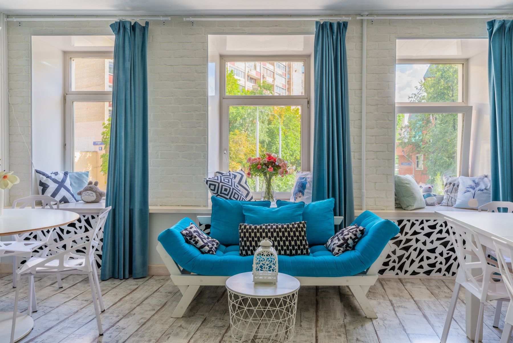 Вид на лофт Моне снаружи