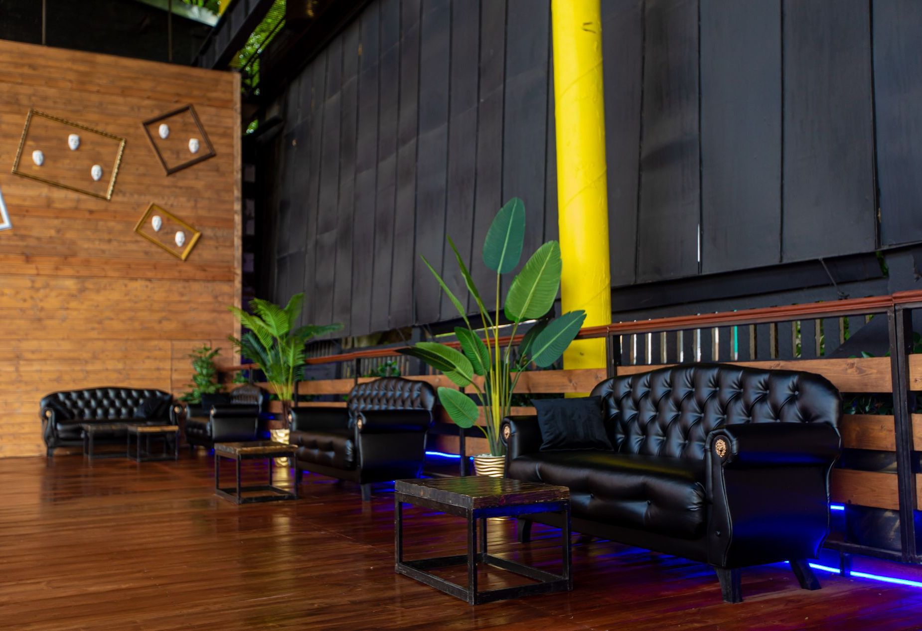 Зона для мероприятий на веранде