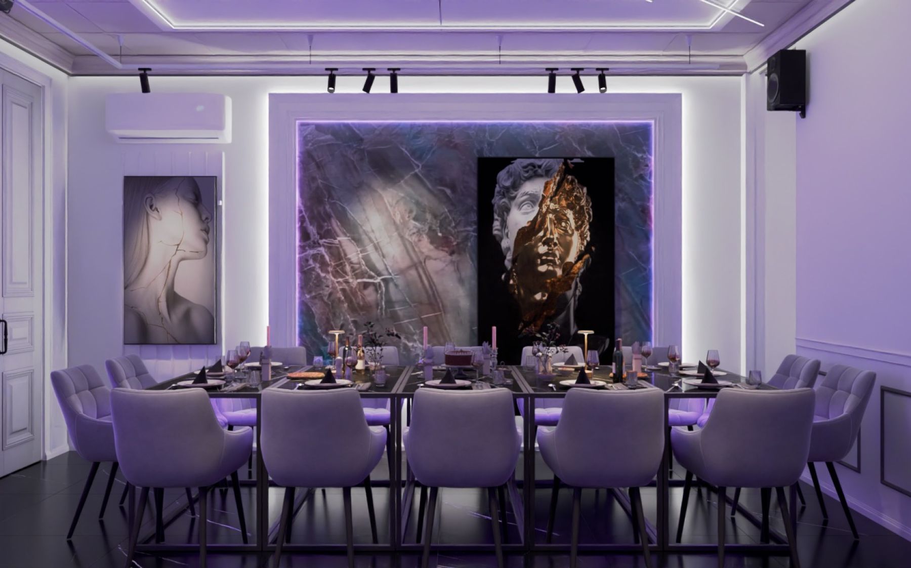 Неоновый лофт с верандой на крыше в Москве