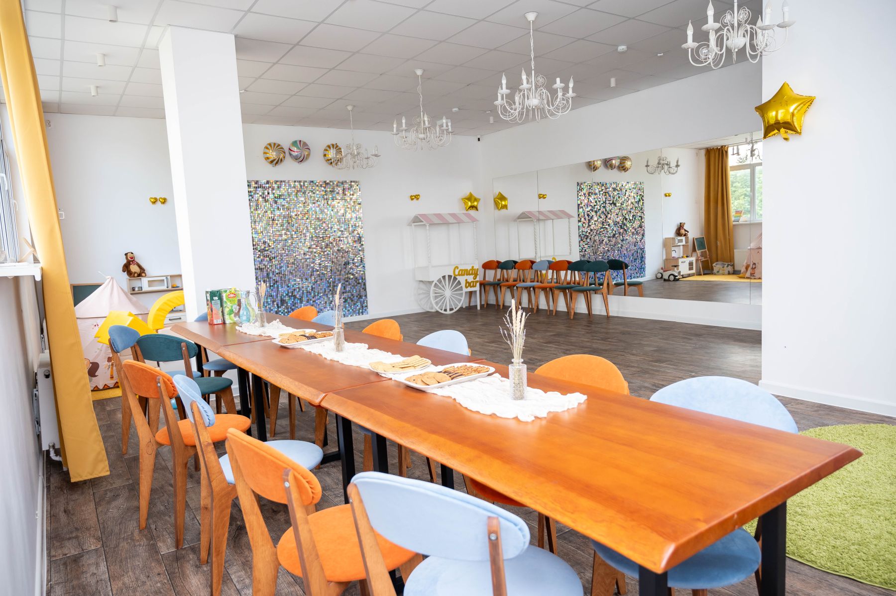 Детская зона в лофте КЕНДИ