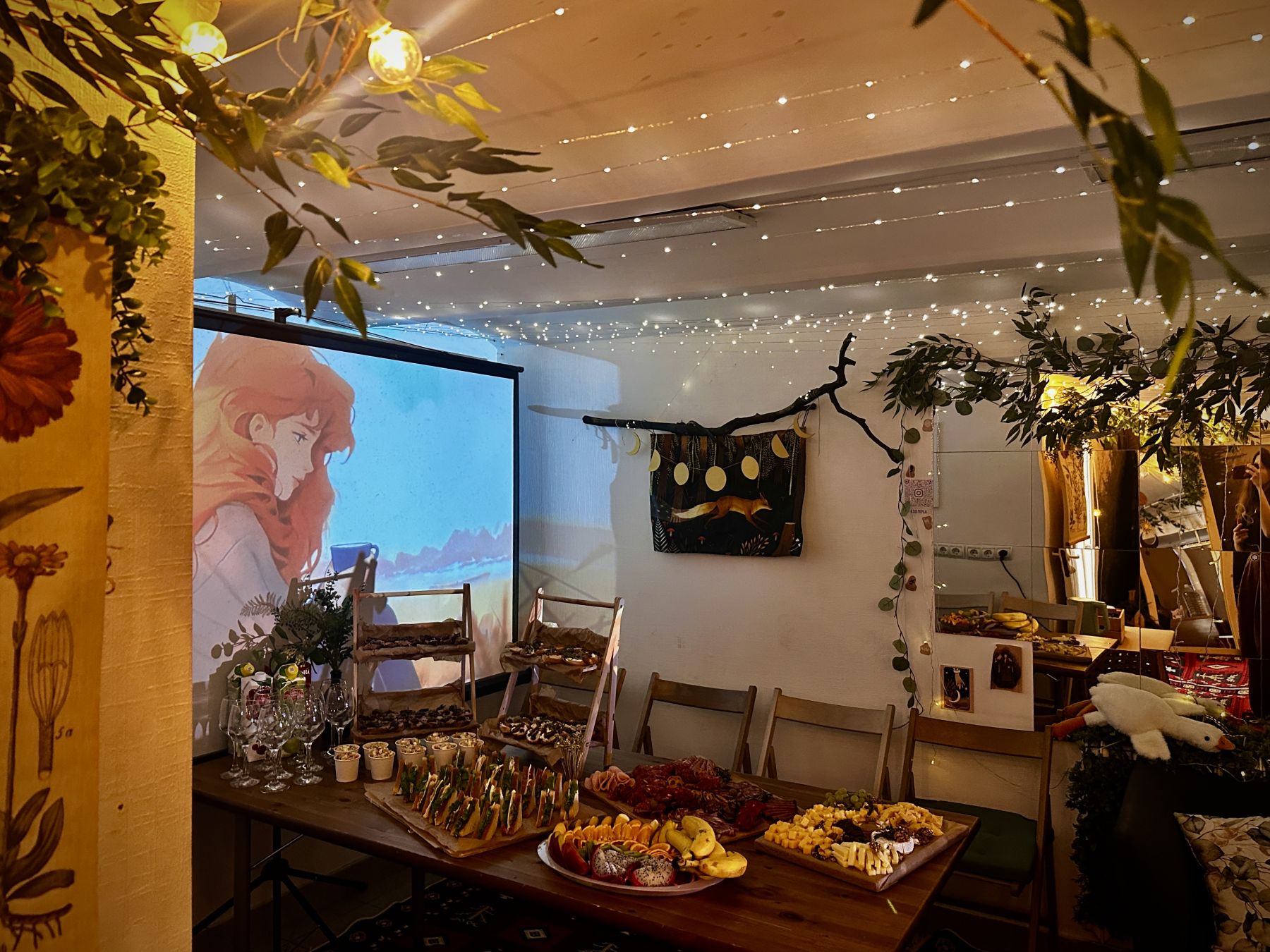 Стол для мероприятий в лофте Притяжение