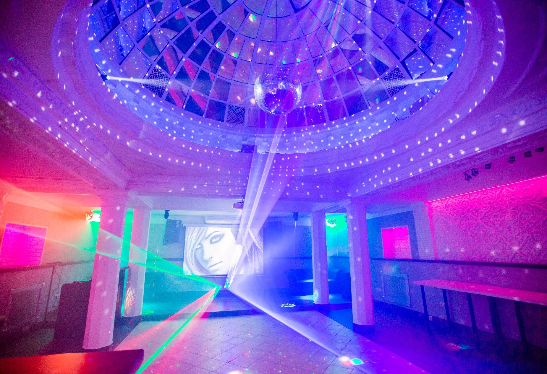 Зал для мероприятий в лофте Premier