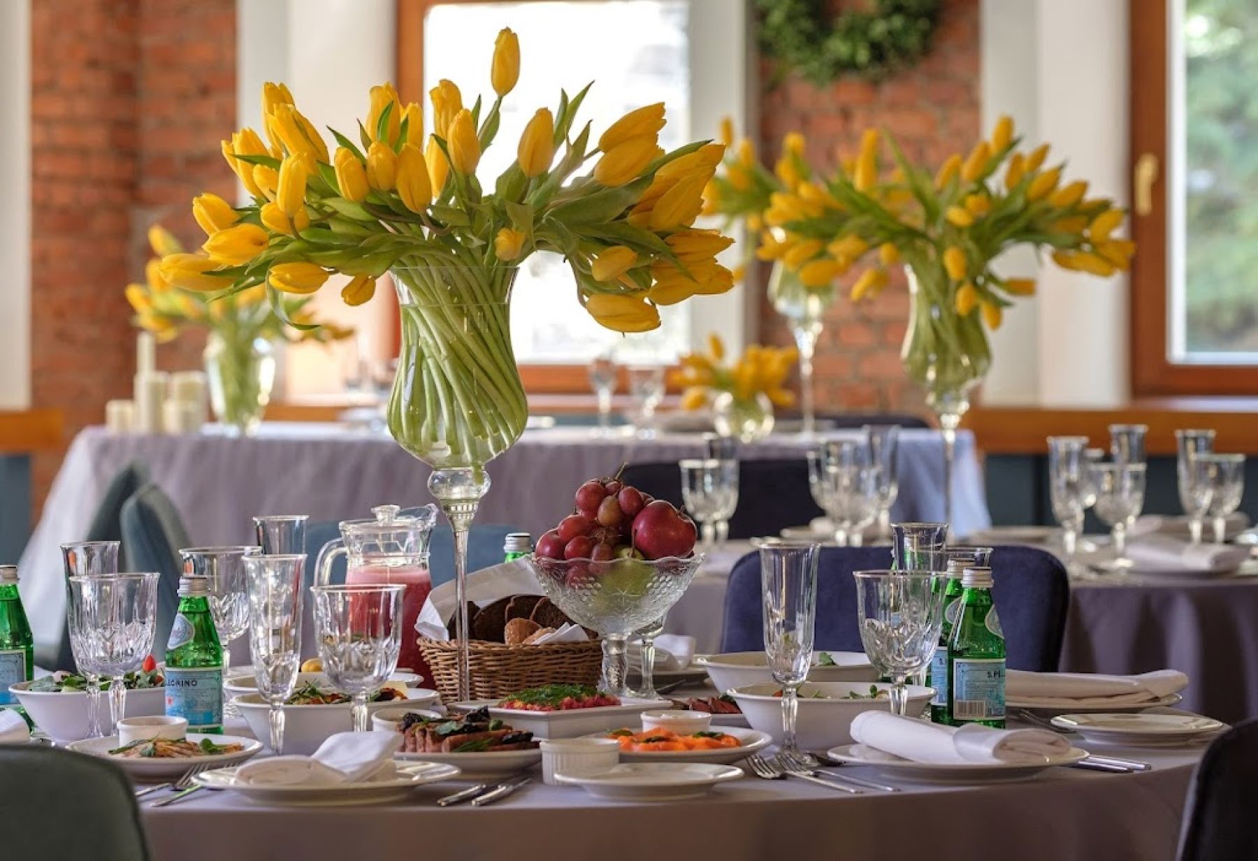 Красивая люстра в Верона Лофт