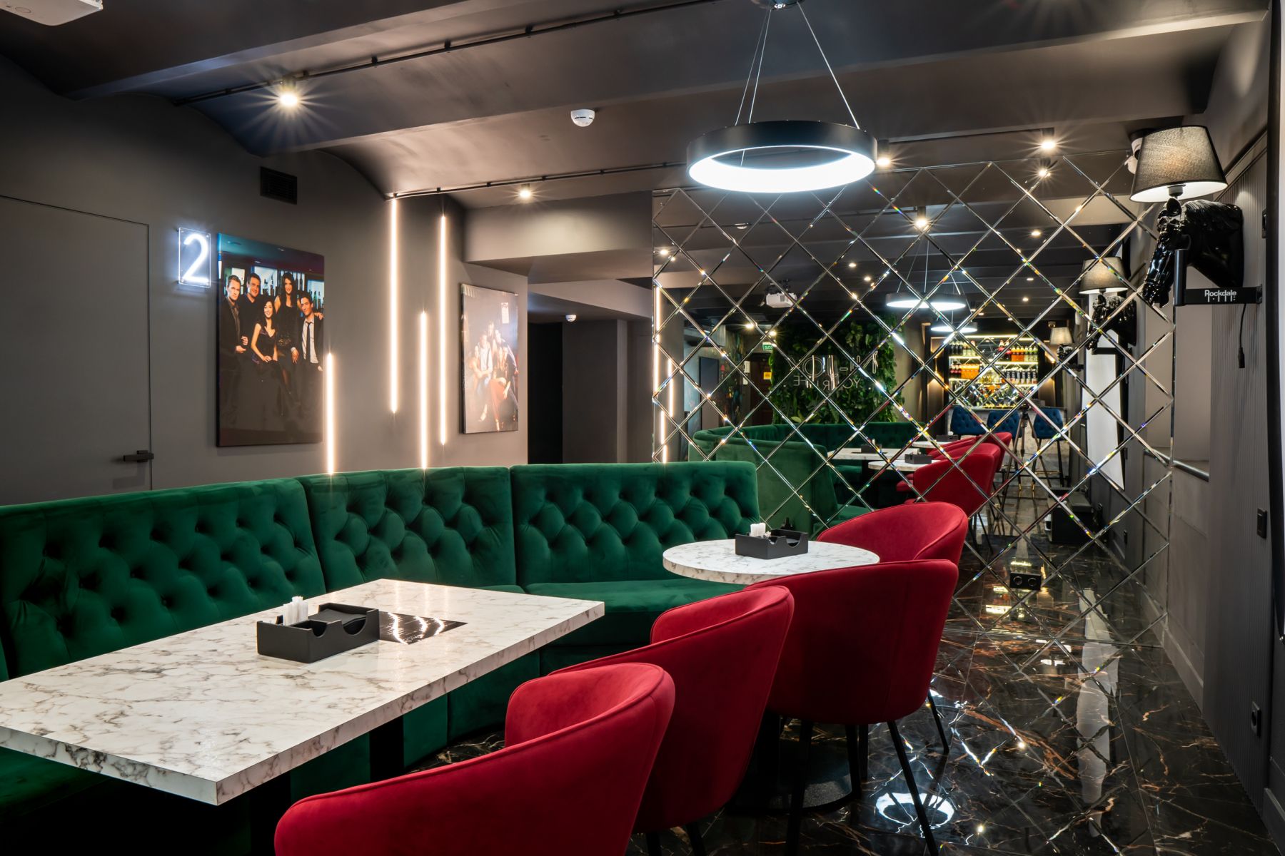 Барная зона в зале N-joy community