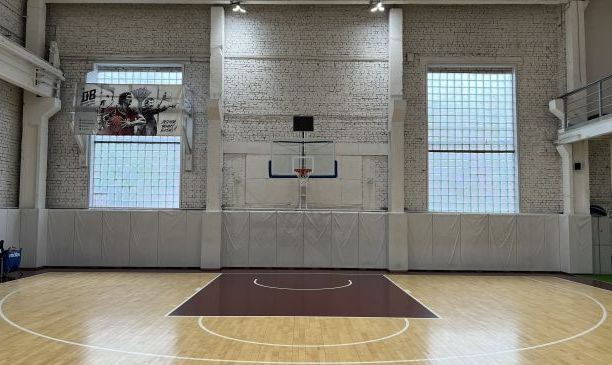 Трибуны на 100 мест в баскетбольном зале