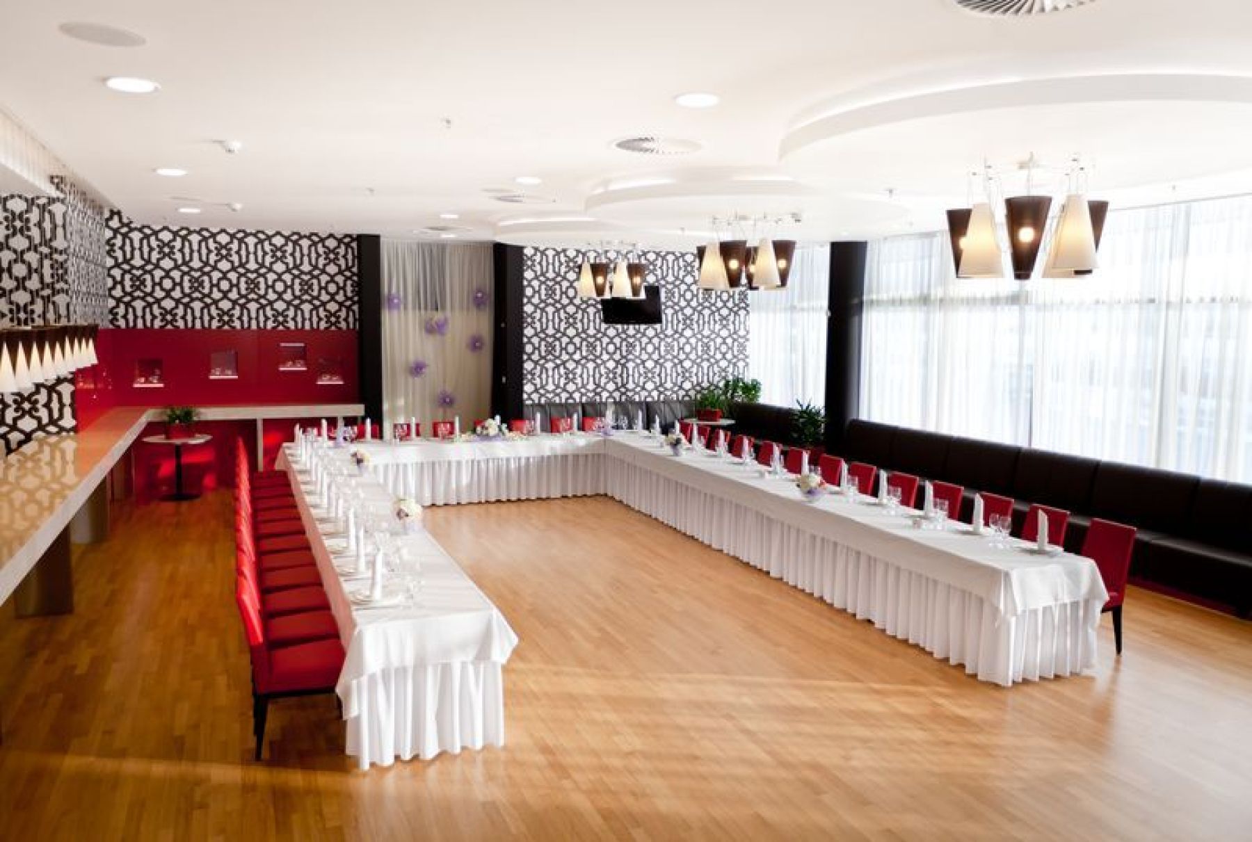 Зал ресторана "Скайлайт"