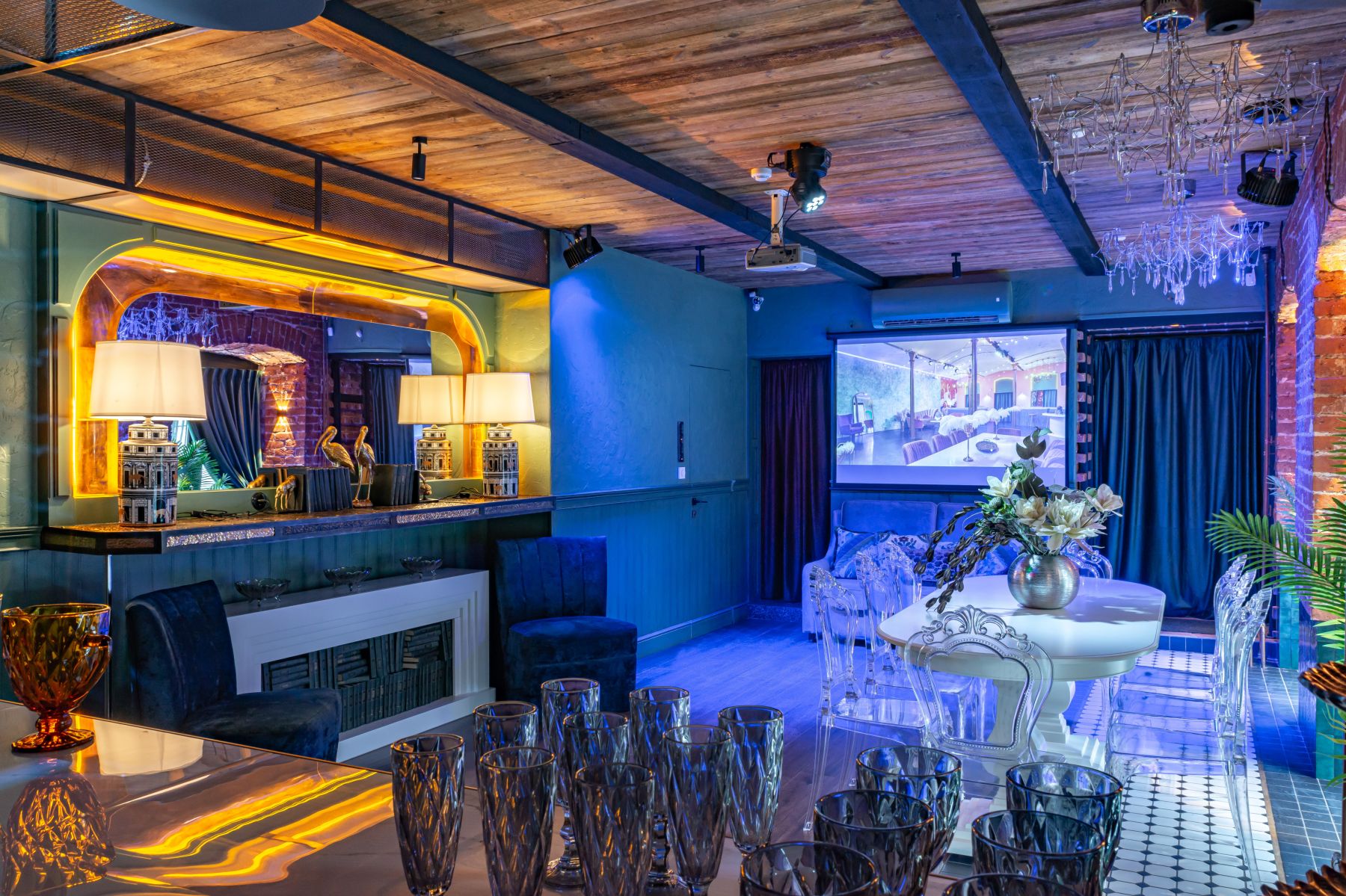 Оборудование в лофте на Курской