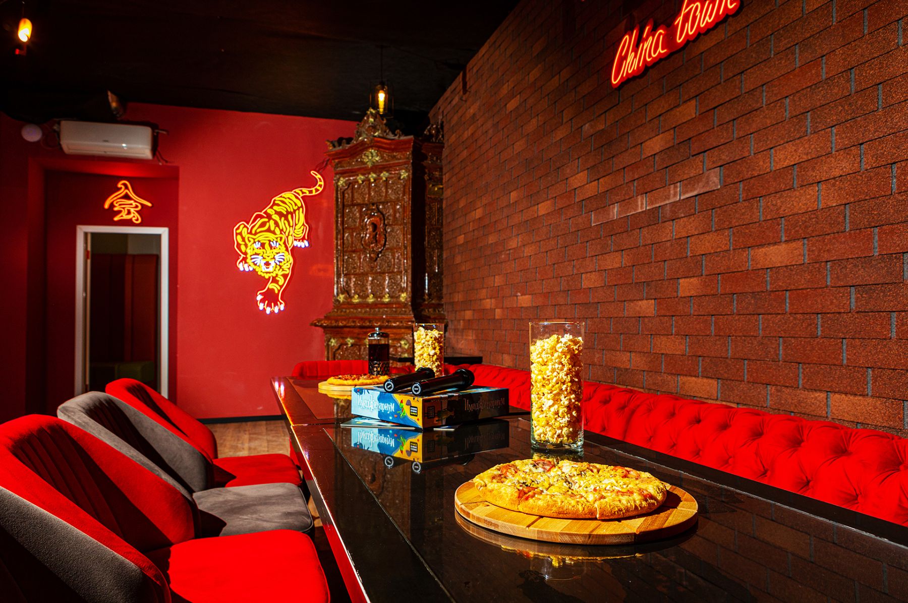 Лаунж зона в дизайнерском зале