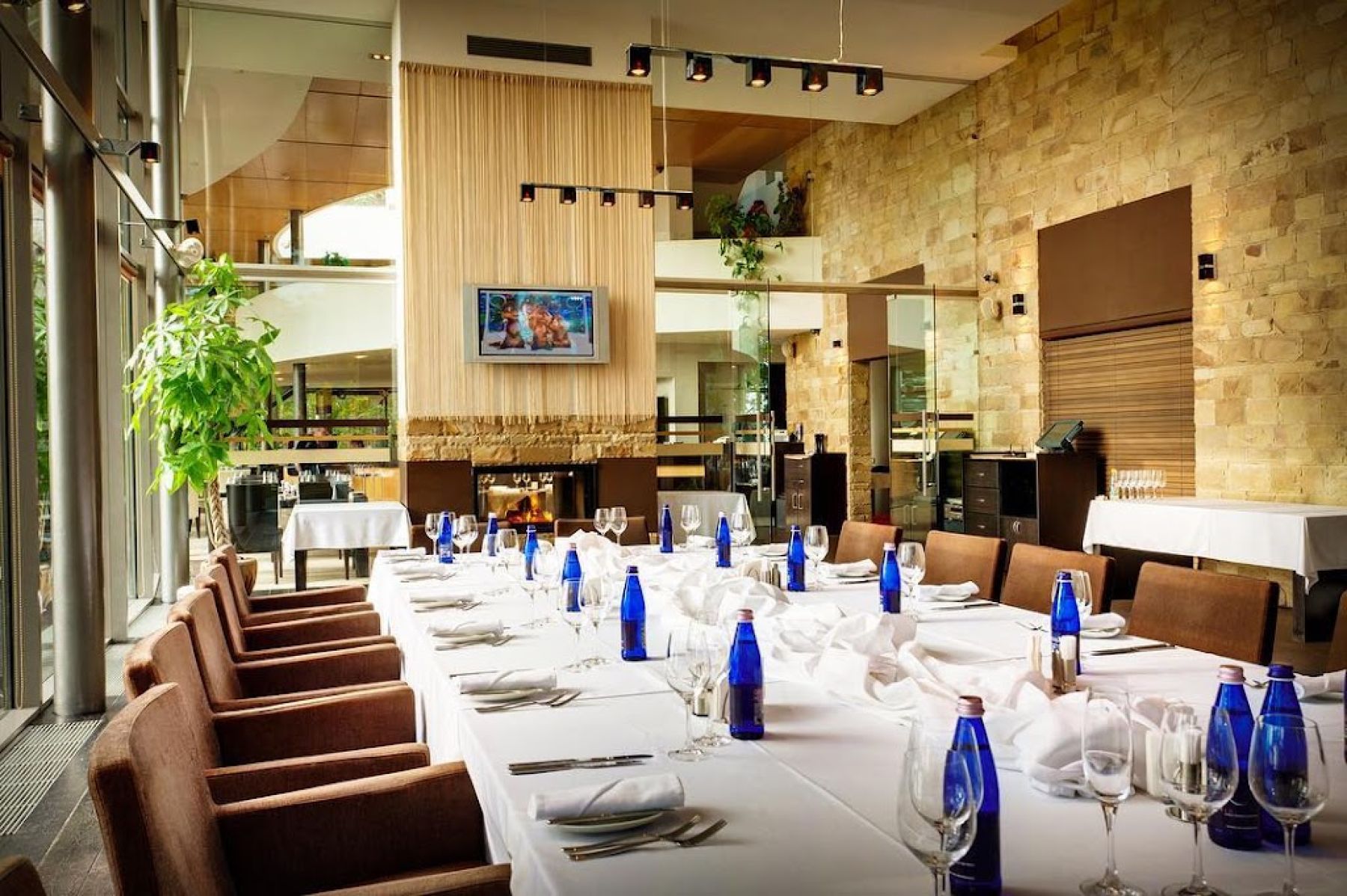 Ресторан Атлантис - банкетный зал на природе