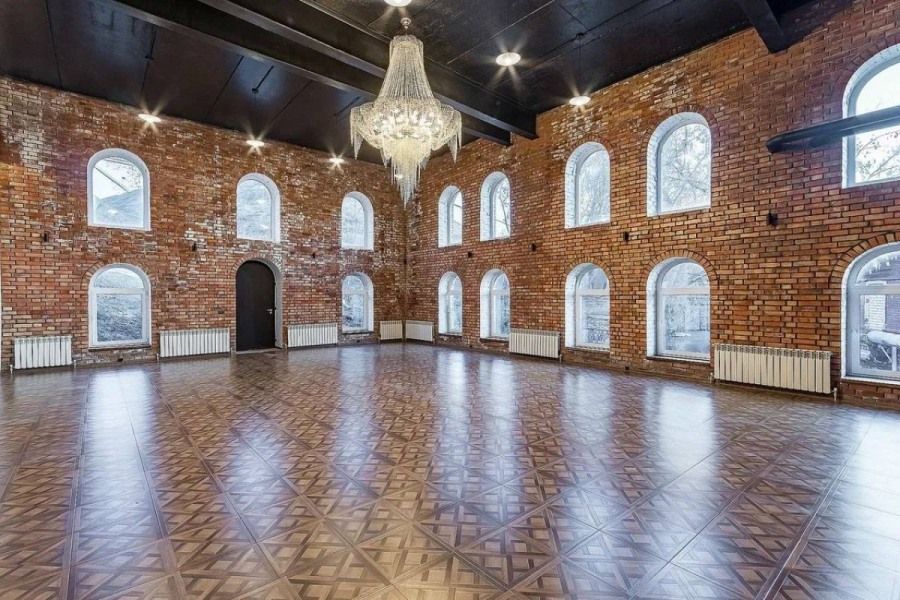 Лофт Hide - интерьер зала