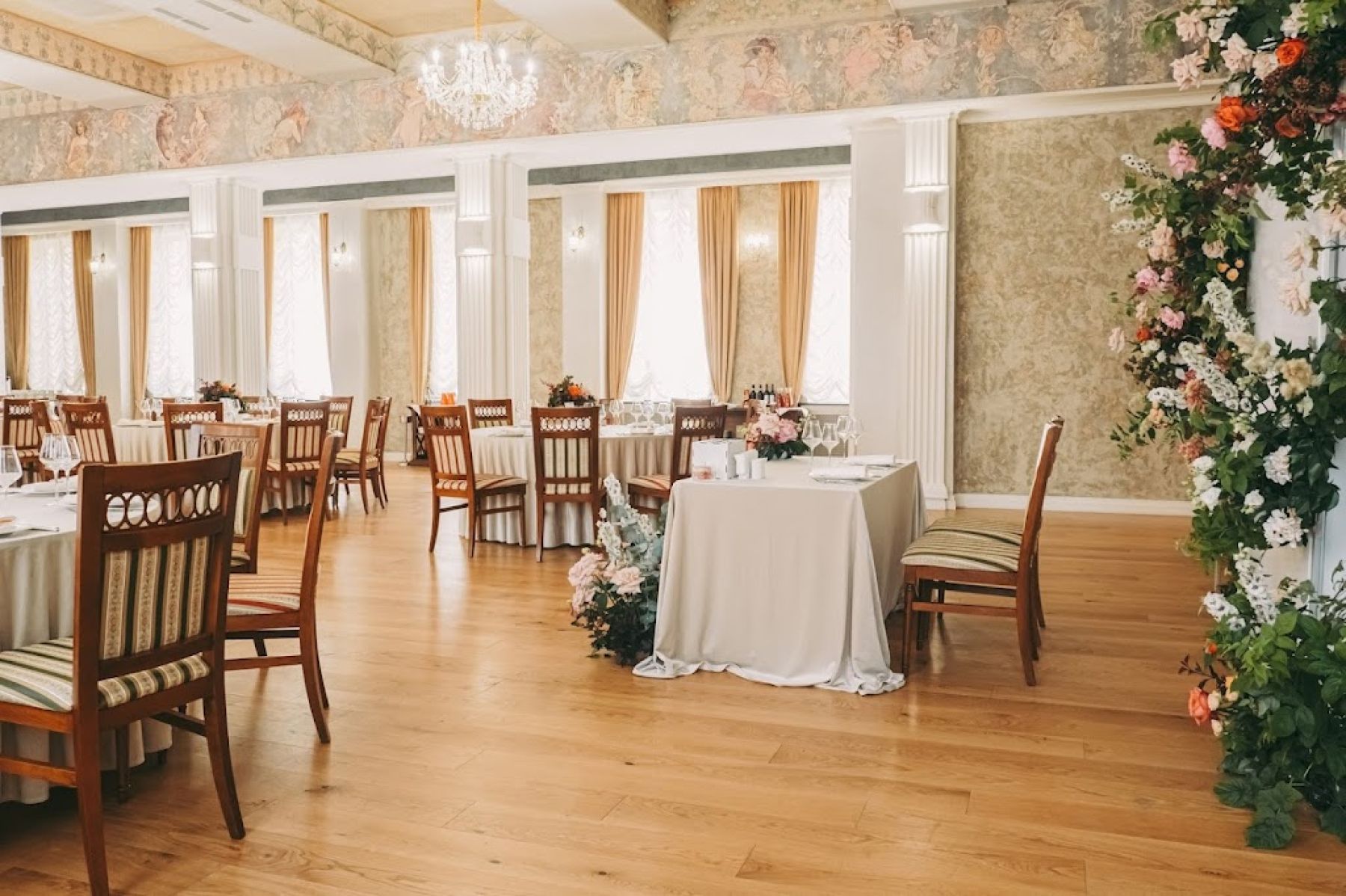 Велком-зона в банкетном зале "Мария"