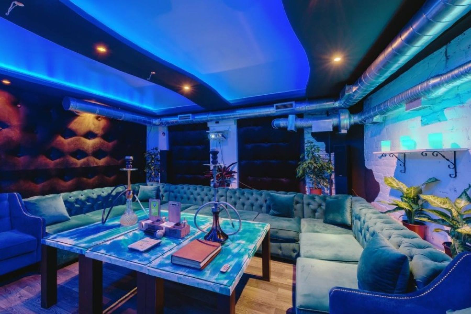 Караоке-проектор в Bonnie and Clyde