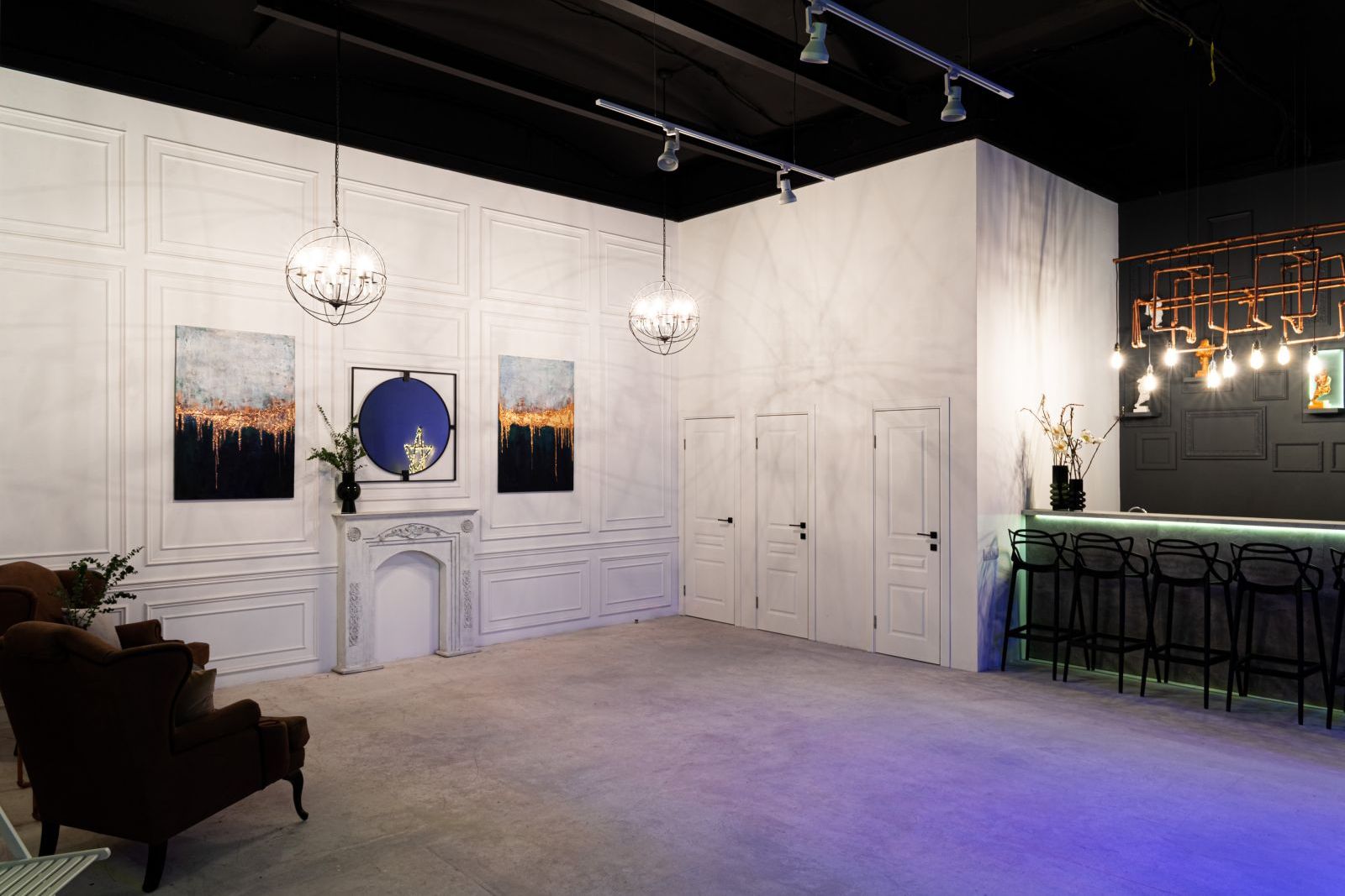 Танцевальная зона в CleverLoft CLASSIC