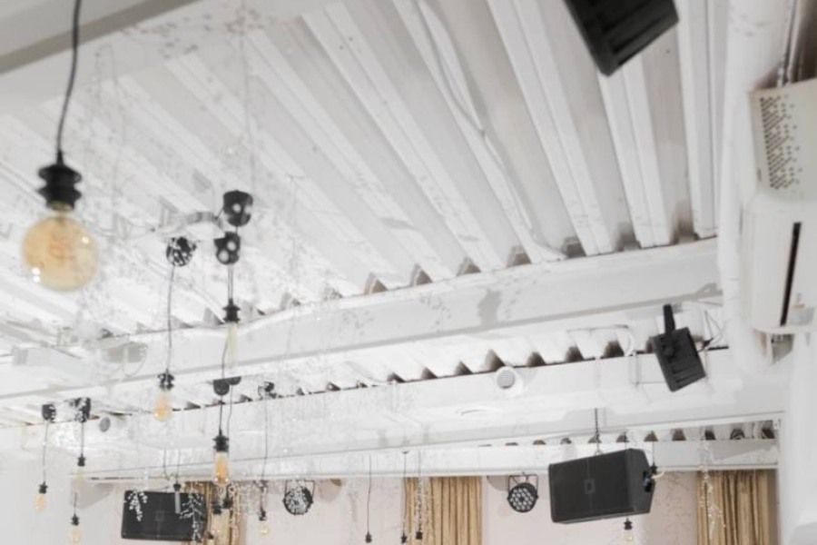 Уютная атмосфера в арт-пространстве «ТВОРИ»