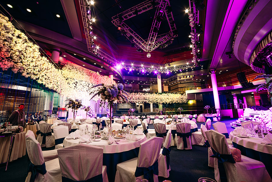 Интерьер банкетного зала "Пирамида"