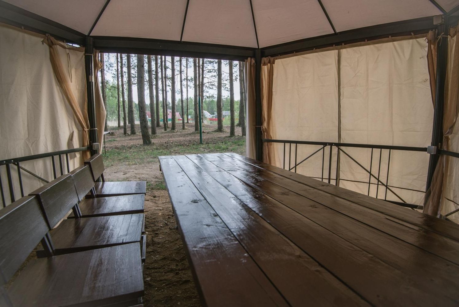 Беседка с мангалом и освещением