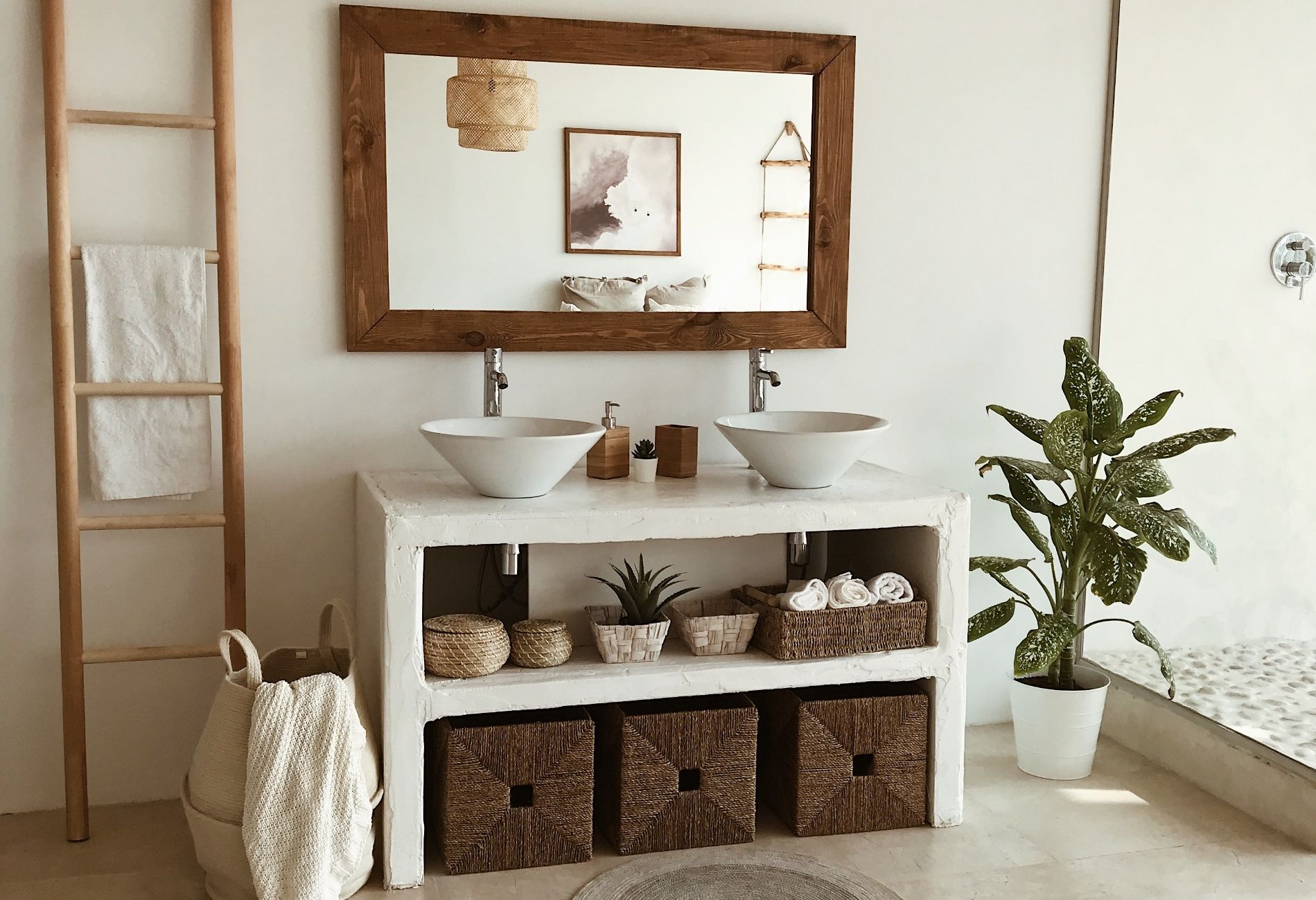 Лофт Bali - белый зал для мероприятий в Москве