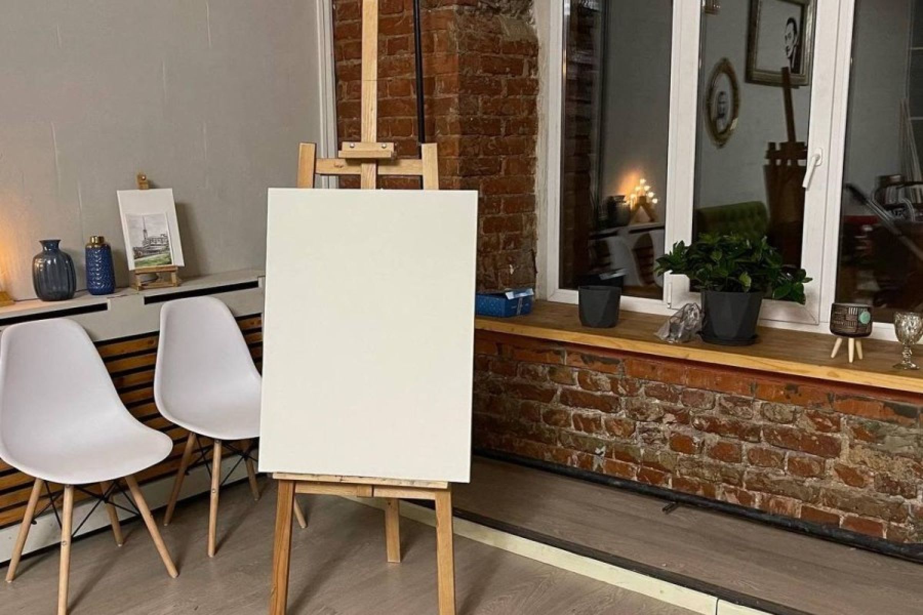 Зал лофта ARTLOFT с проектором