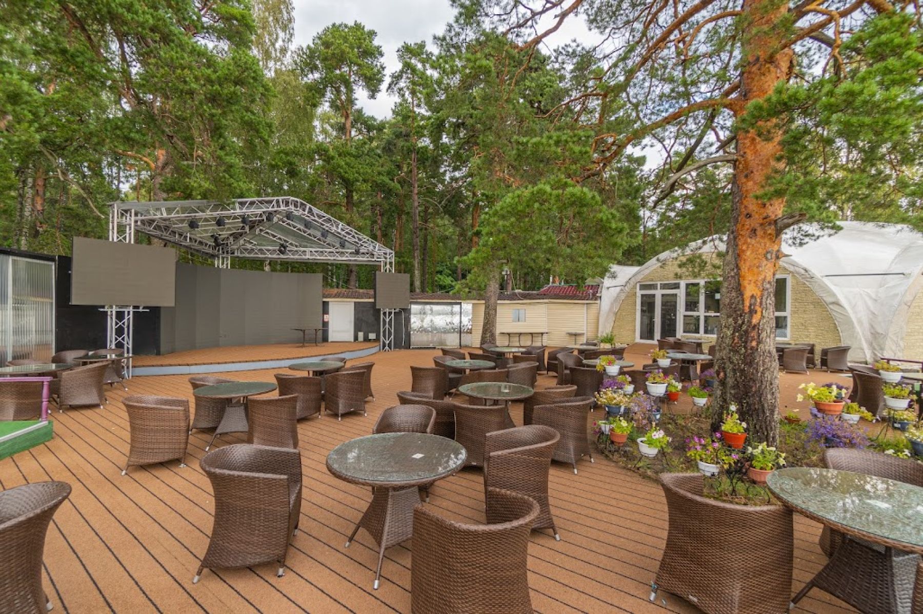 Стол для мероприятий в банкетном зале Panorama Beach