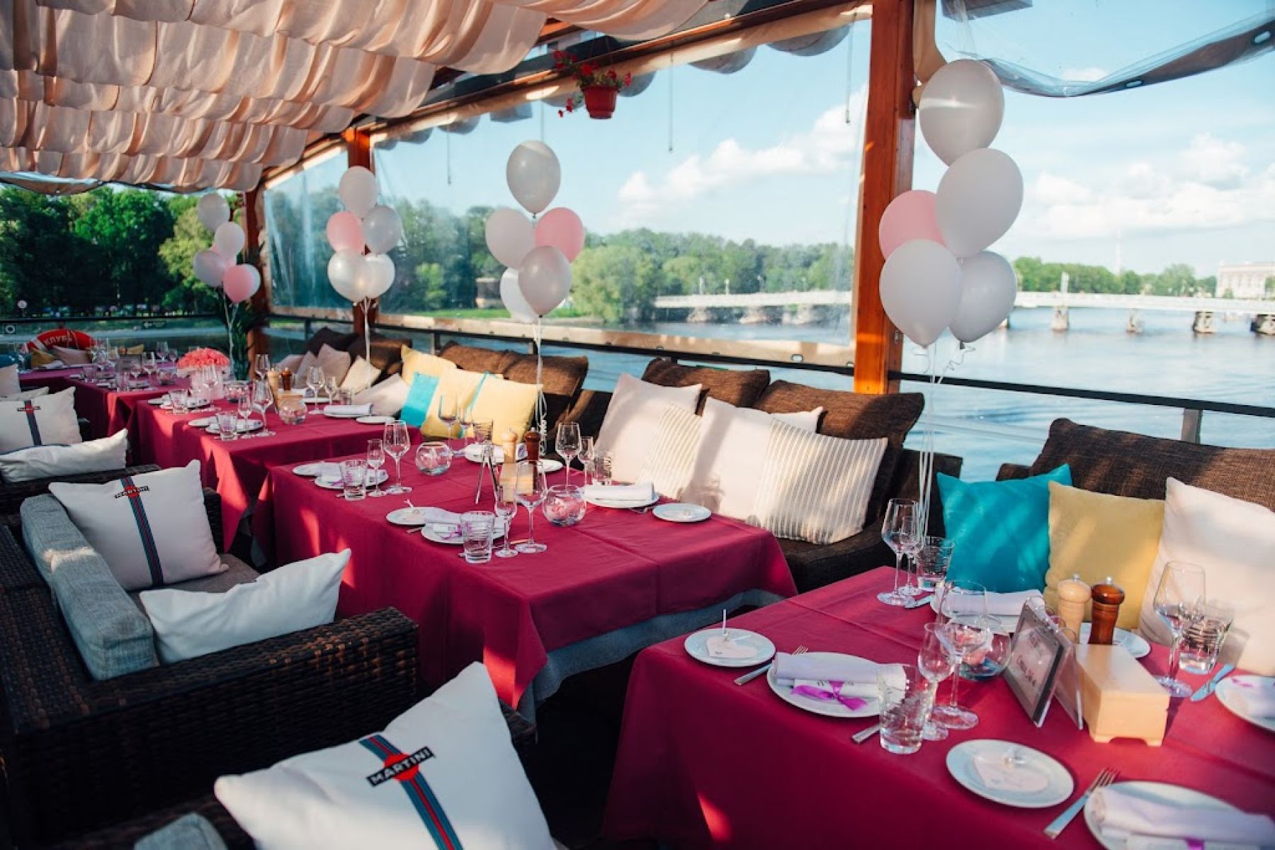 Игровая зона для детей в ресторане Чайка