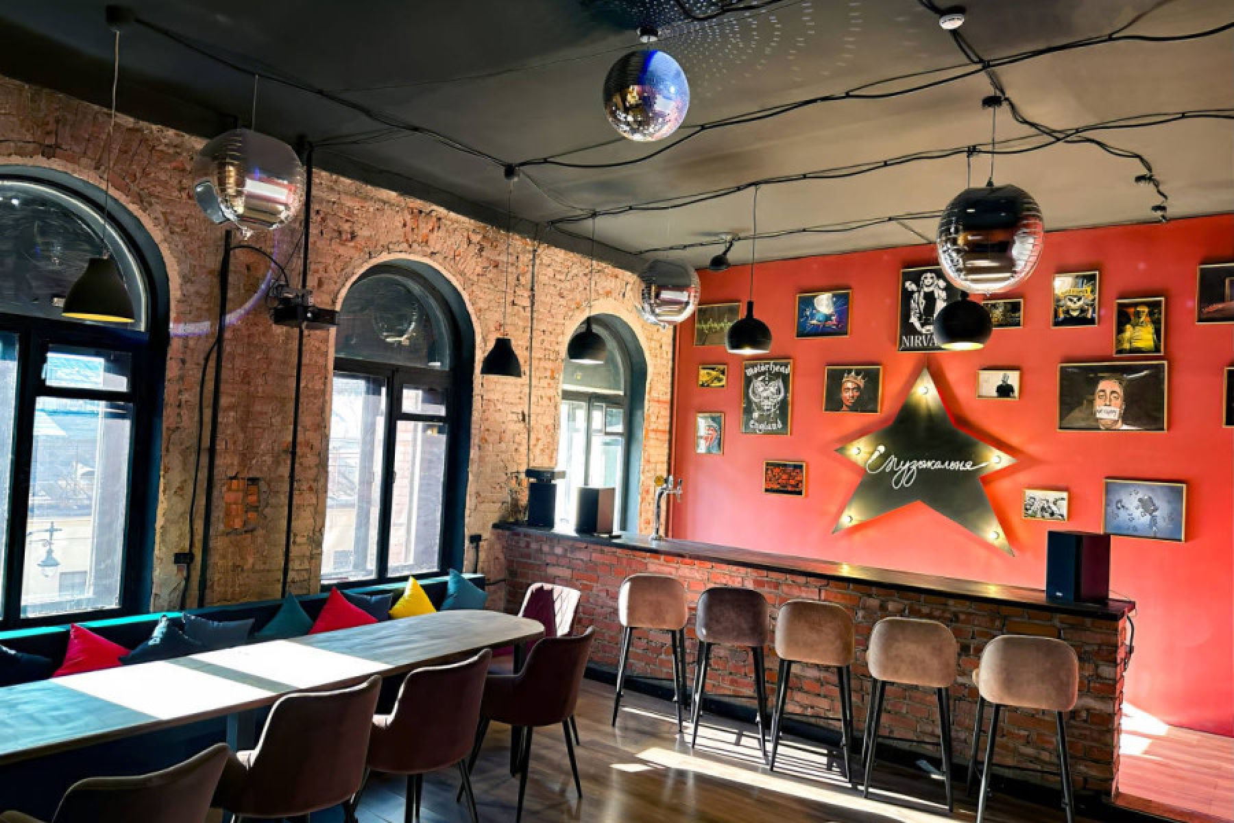 Оборудование для караоке в лофте