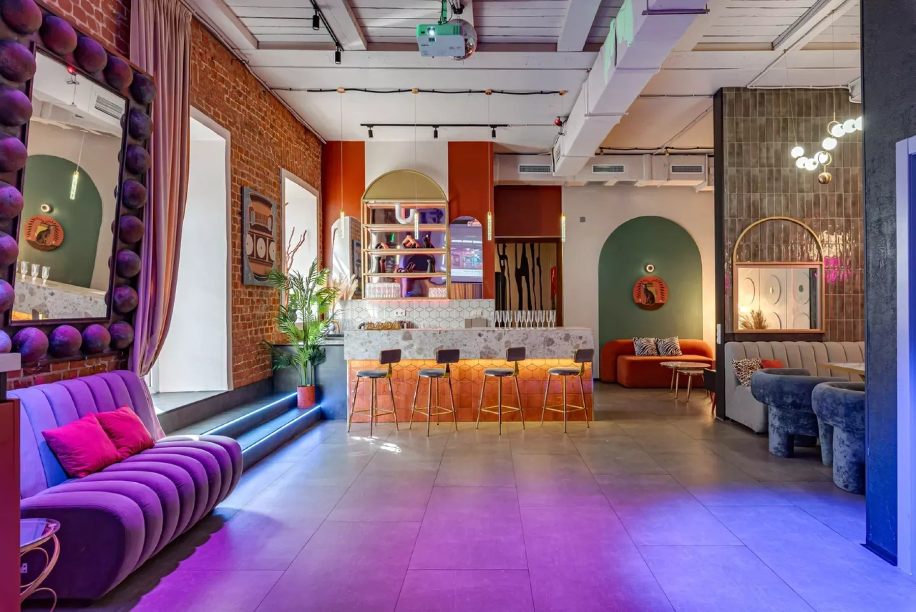 Барная стойка в лофте