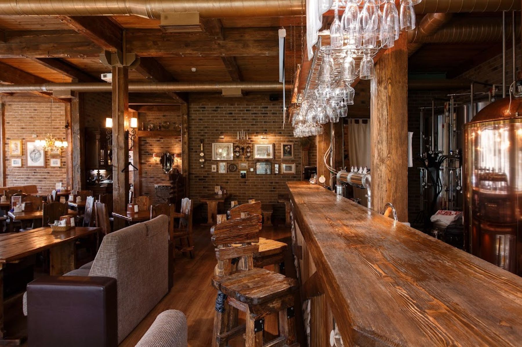 Праздничное оформление в 'Место Встречи'