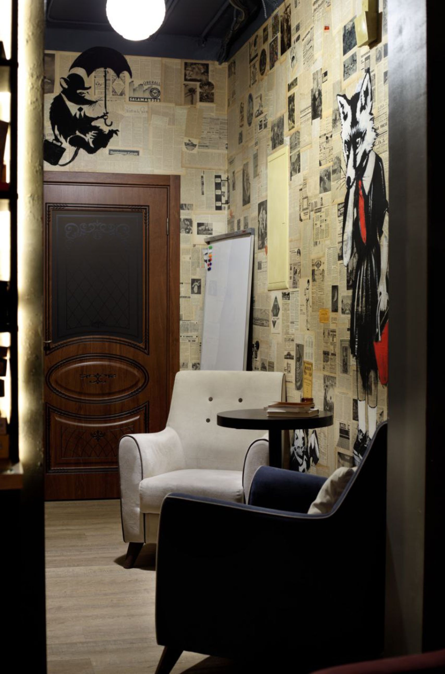 Барная стойка в креативном пространстве