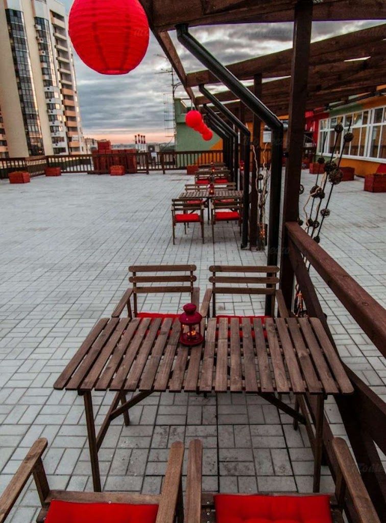 Открытая веранда кафе «Планетарий»