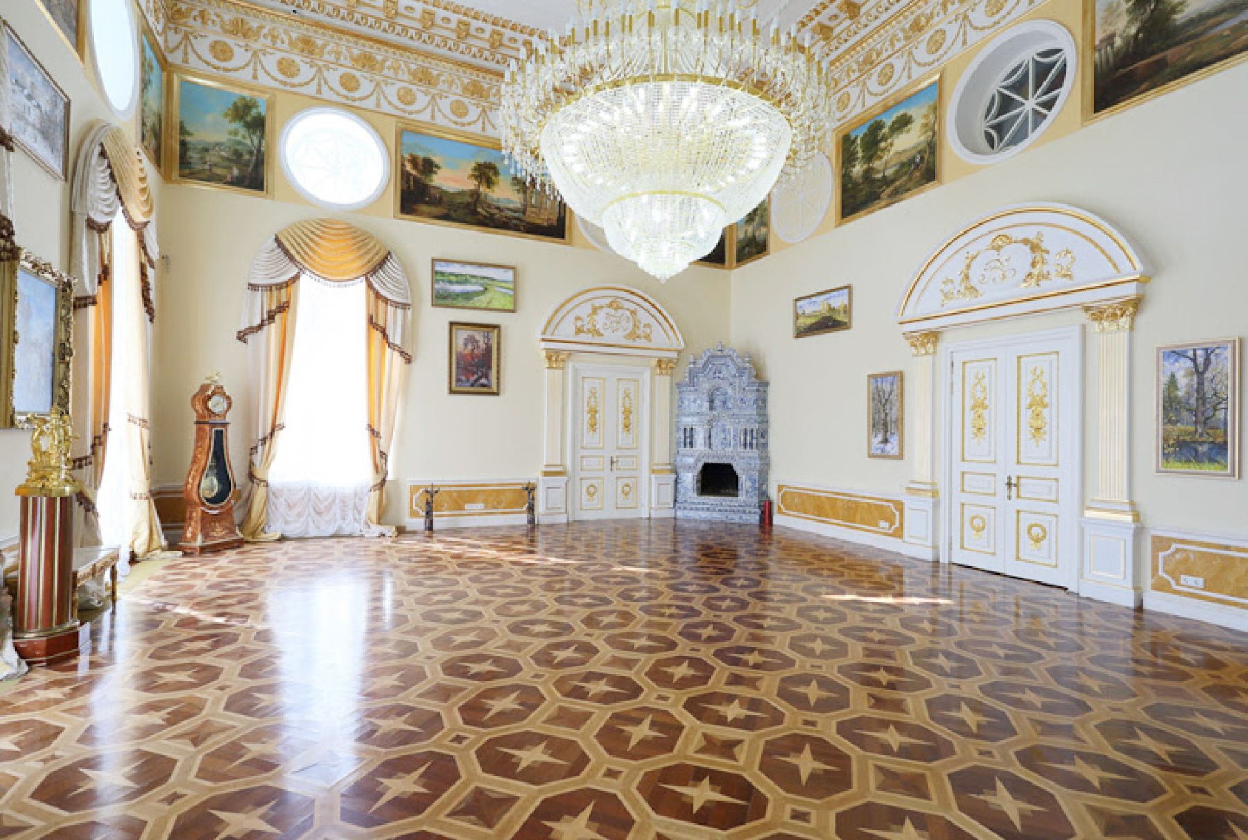 Развлекательные зоны в Дворце Елизаветино