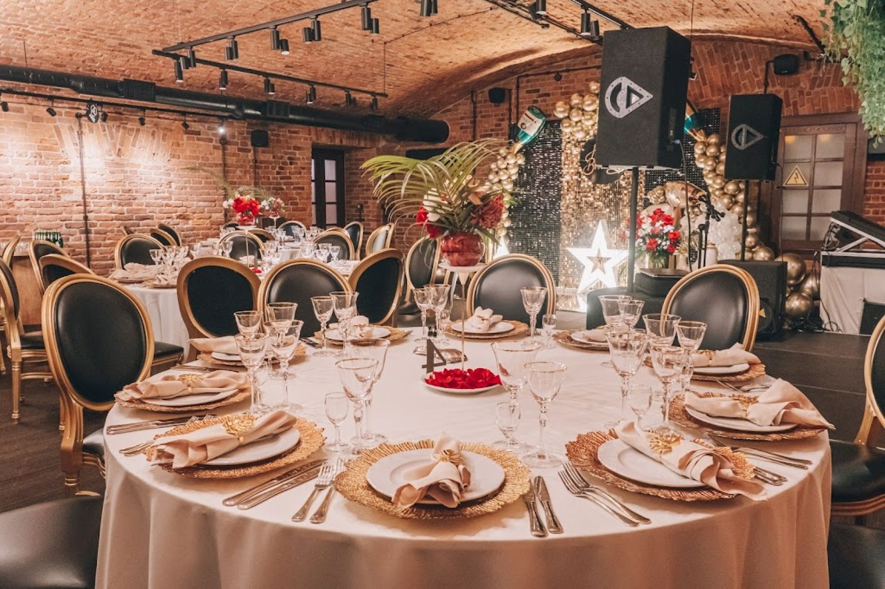 Велком-зона ресторана GRAND MADAME