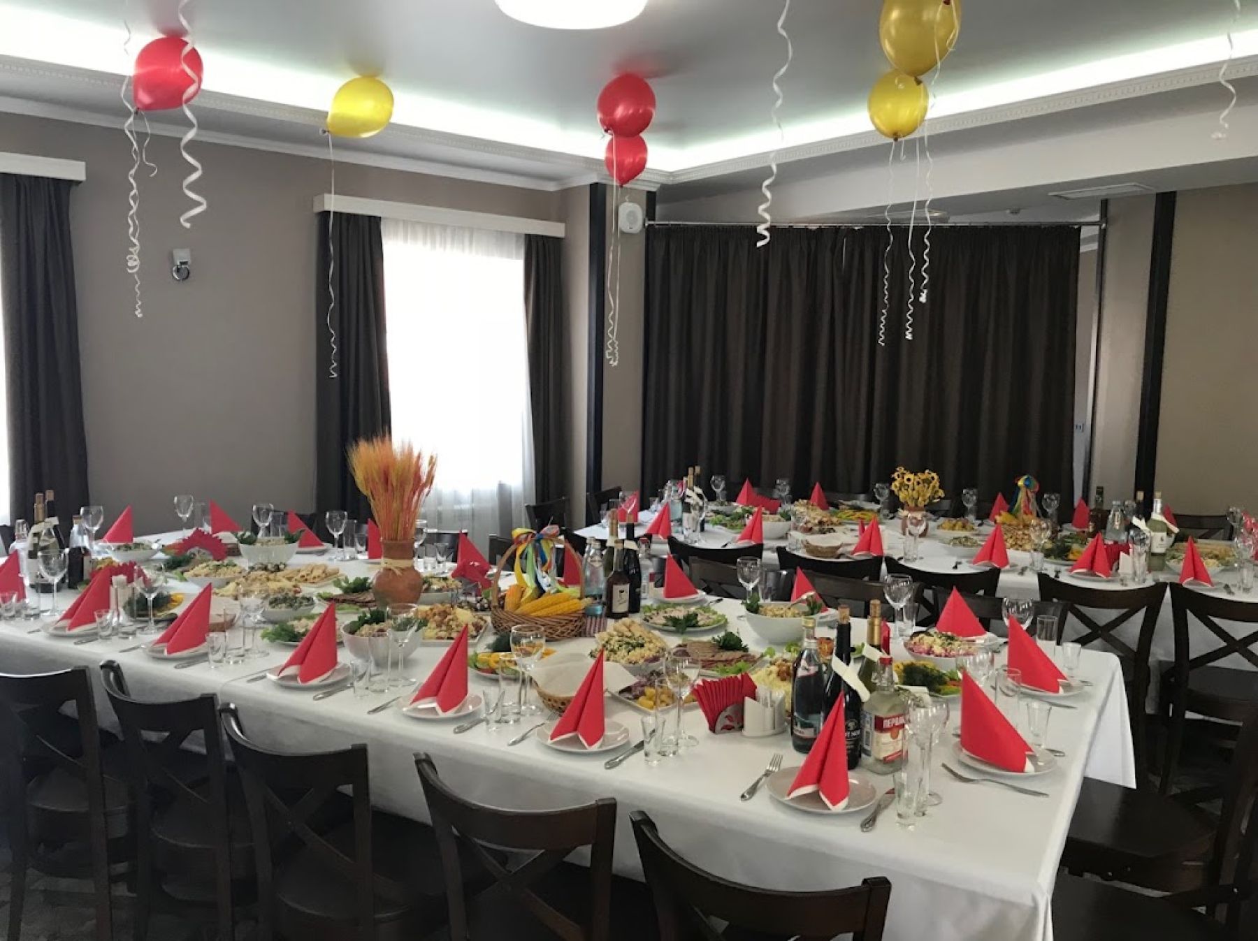 Уютная зона для мероприятий в Гатчине