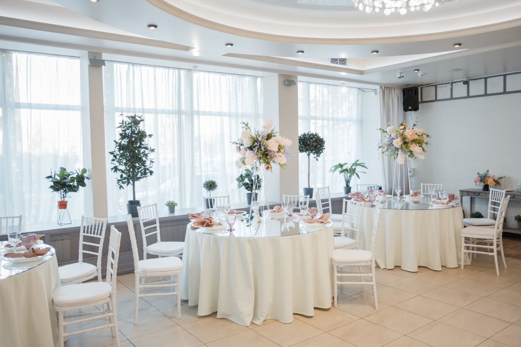 Кулинарные предложения в банкетном зале Liris Hall