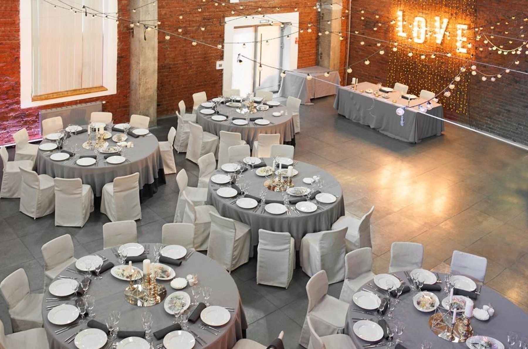 Лофт-ресторан с видом на реку Кама