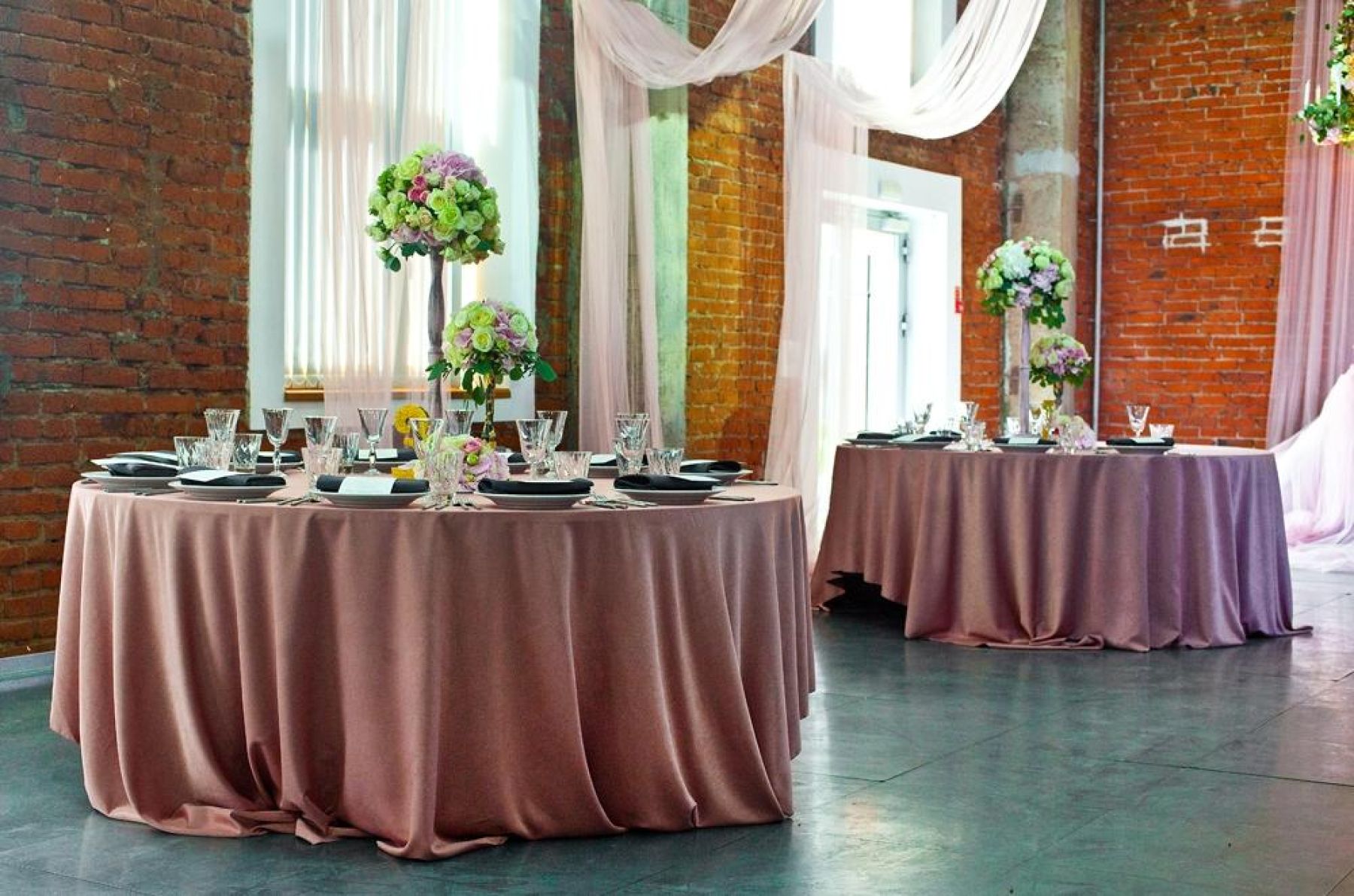 Интерьер лофт-ресторана в Перми