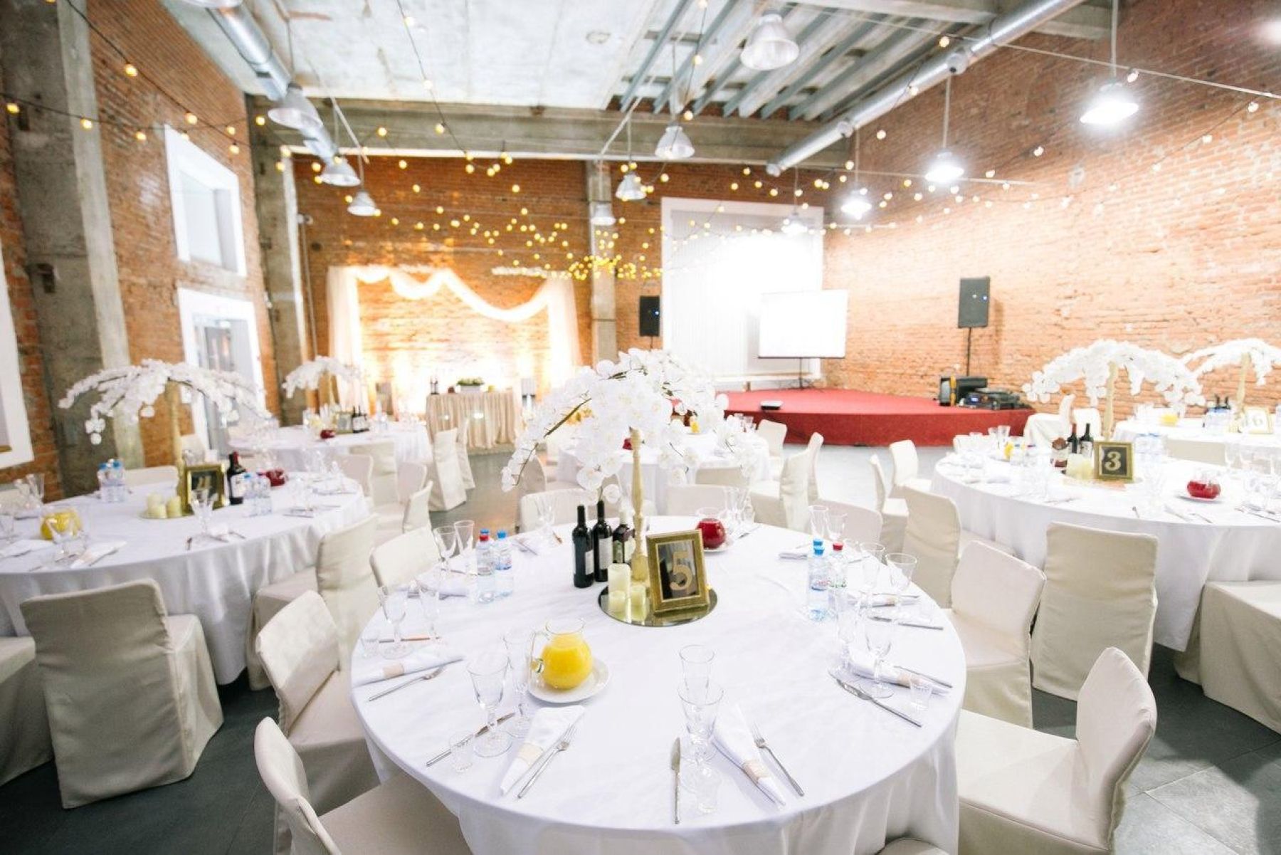 Уютный зал для мероприятий