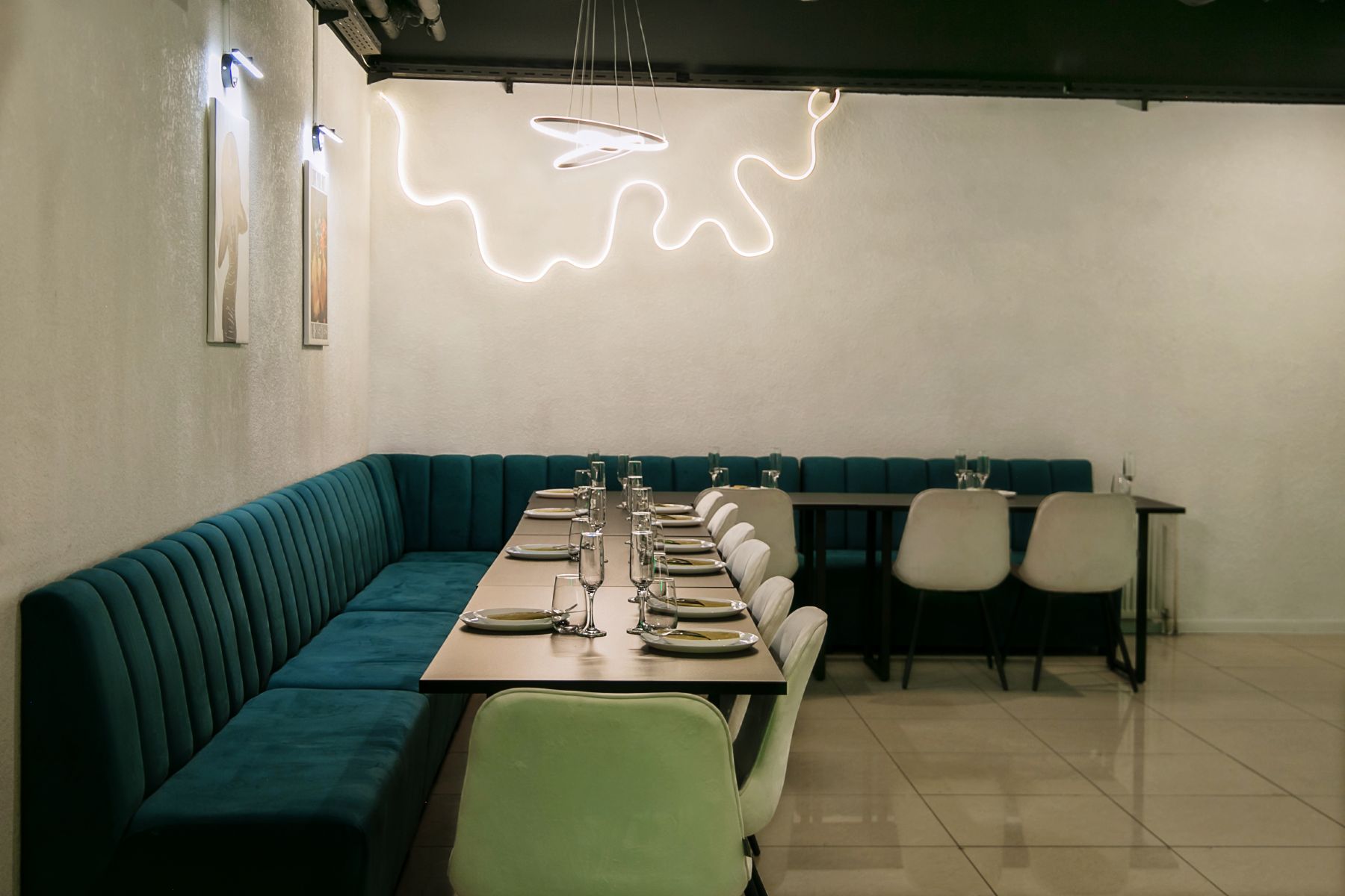 Фотозона с фитостеной в лофте GreenLand