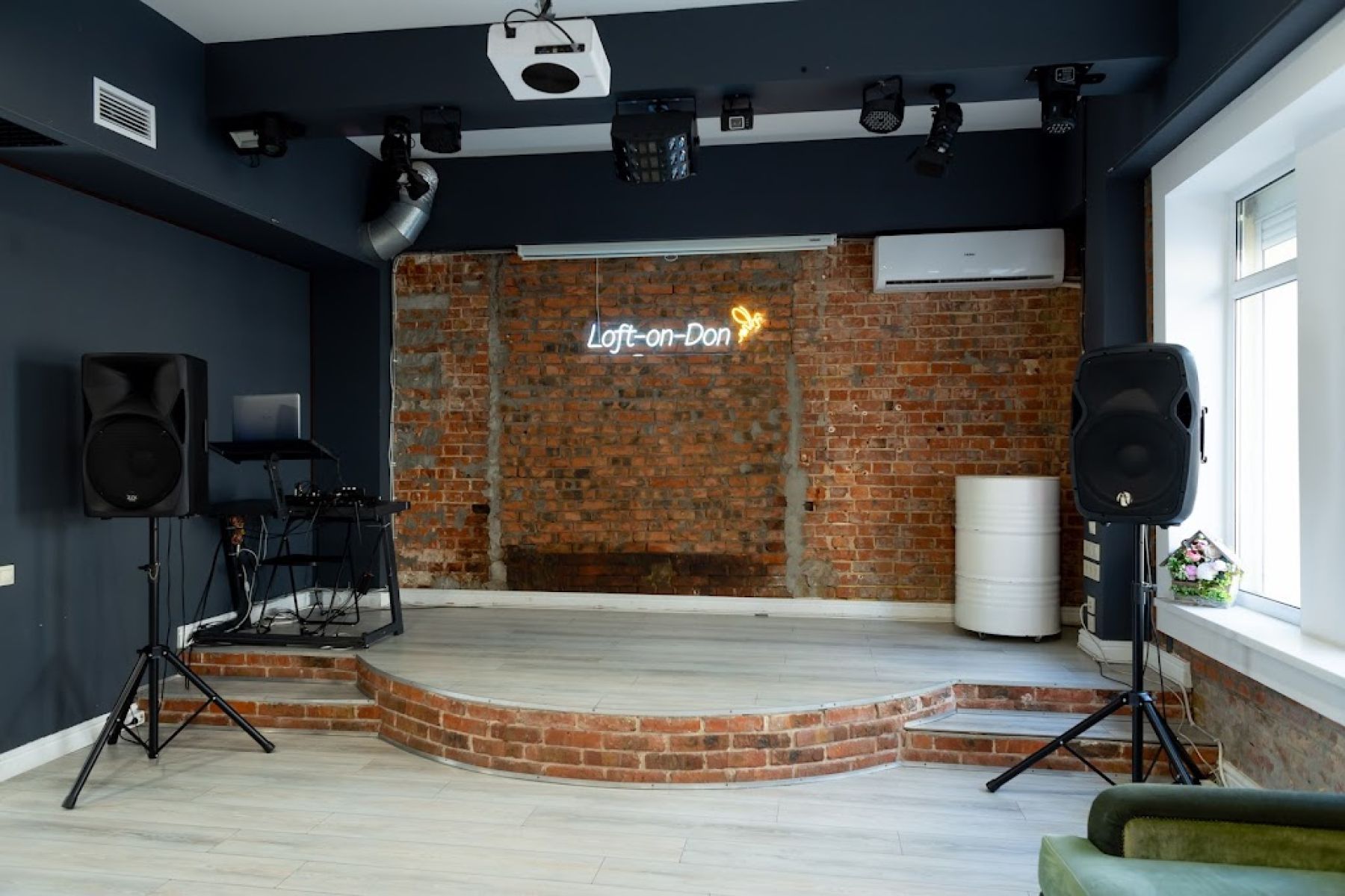 Лофт на Дону - интерьер 1