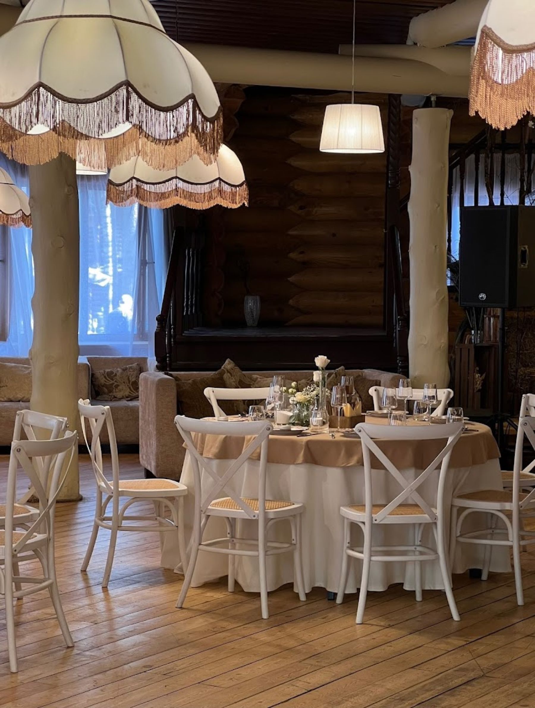 Праздничное оформление в загородном комплексе Семь Озёр