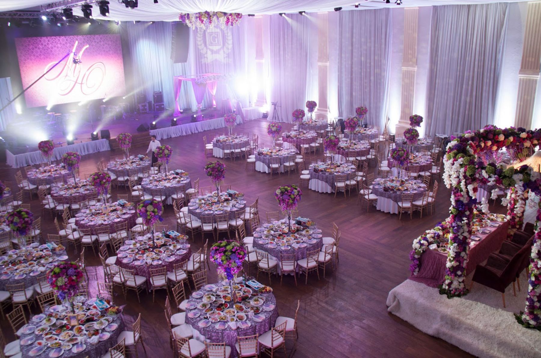 Коктейль-холл Galich Hall