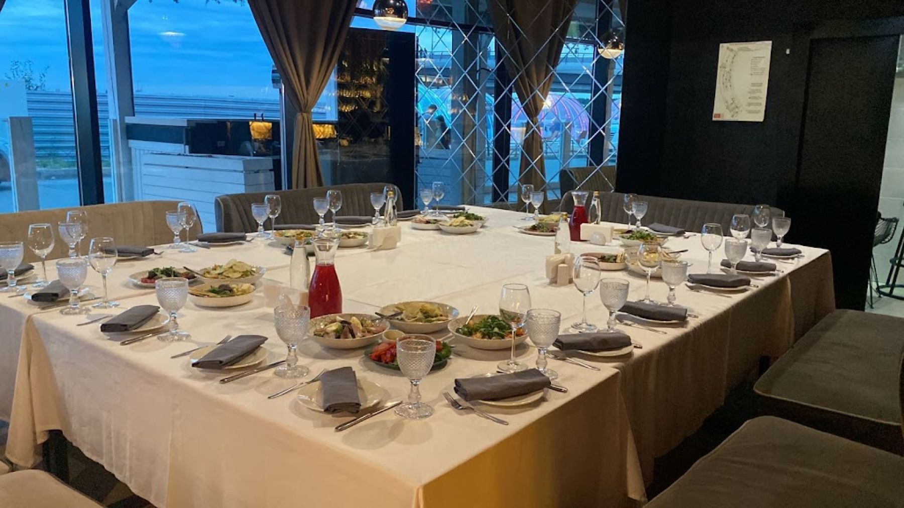 Европейская кухня ресторана MOREMI