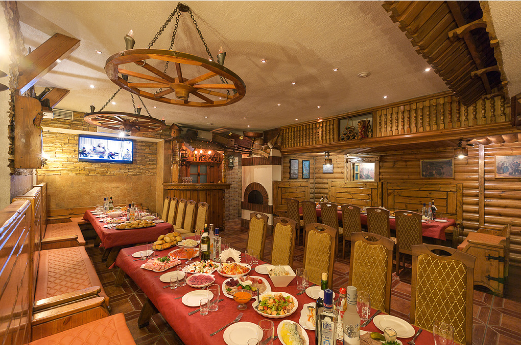 Кальяны и уютная обстановка ресторана Бородино